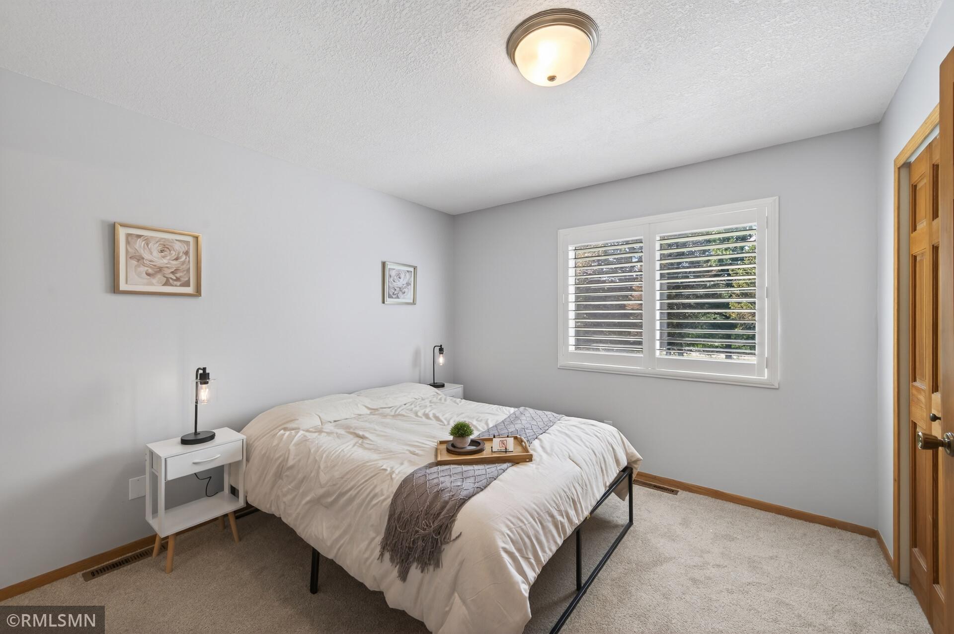 25_14331_Armstrong_blvd25_mls.jpg