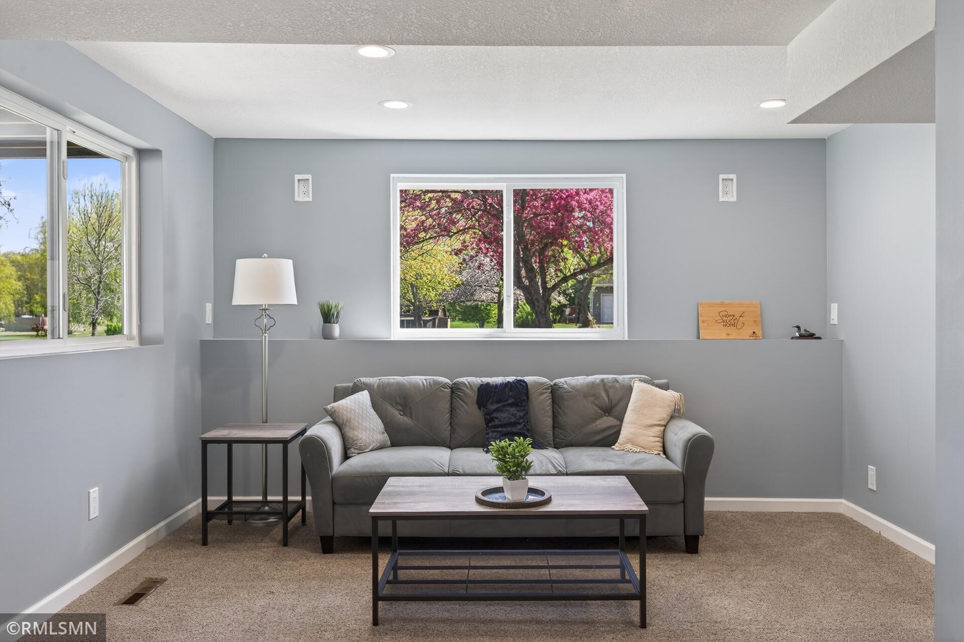 34_14331_Armstrong_blvd34_mls.jpg