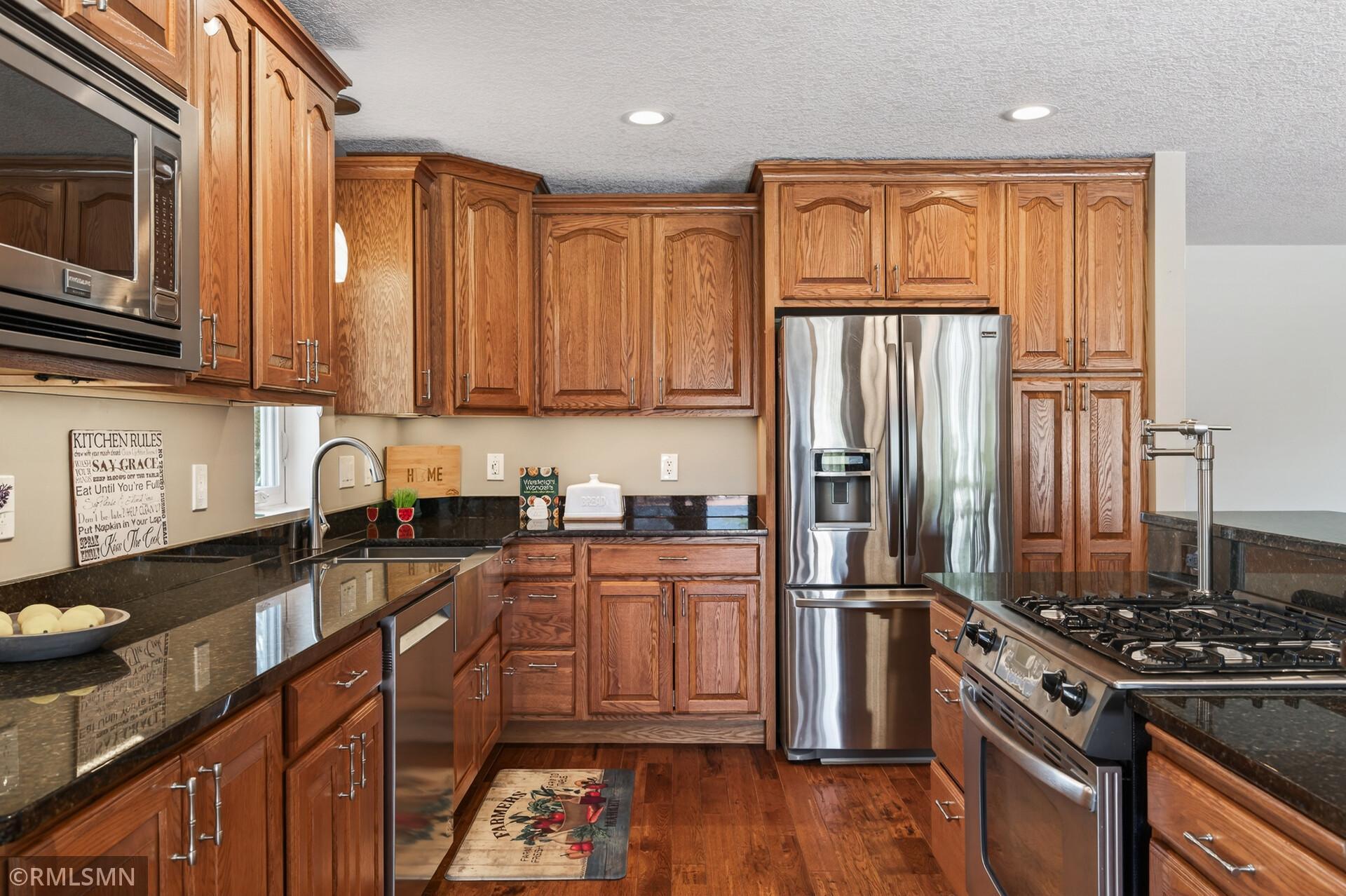 16_14331_Armstrong_blvd16_mls.jpg