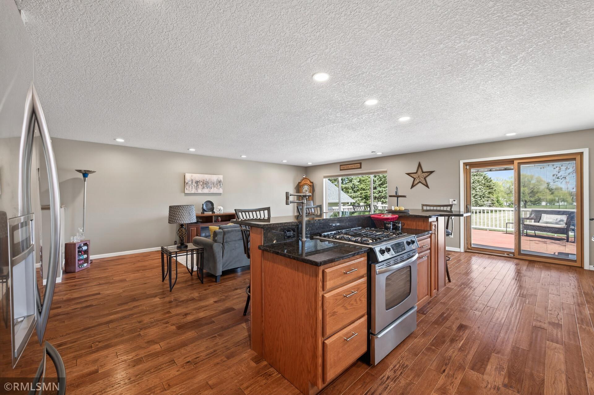 17_14331_Armstrong_blvd17_mls.jpg