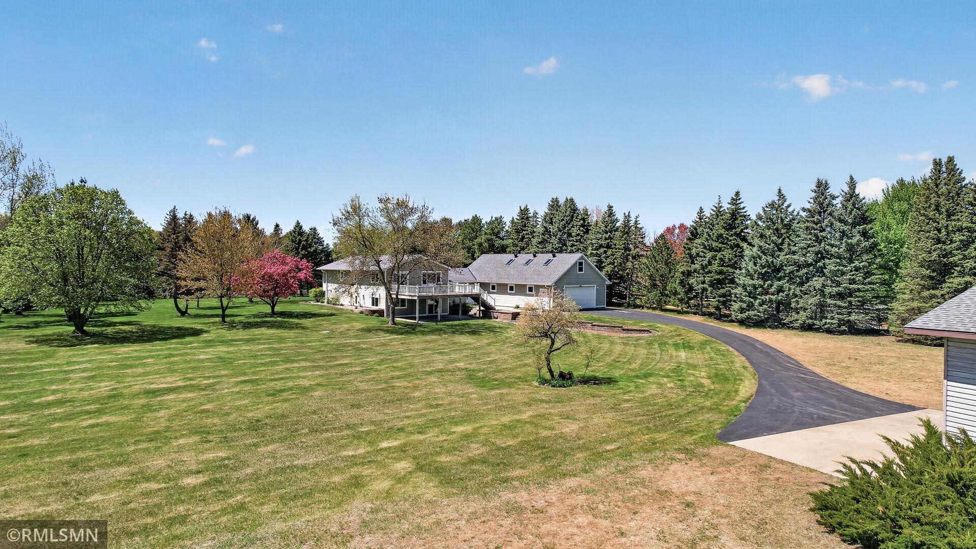 62_14331_Armstrong_blvd62_mls.jpg
