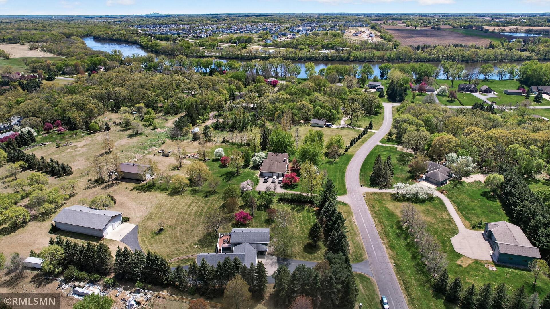 67_14331_Armstrong_blvd67_mls.jpg