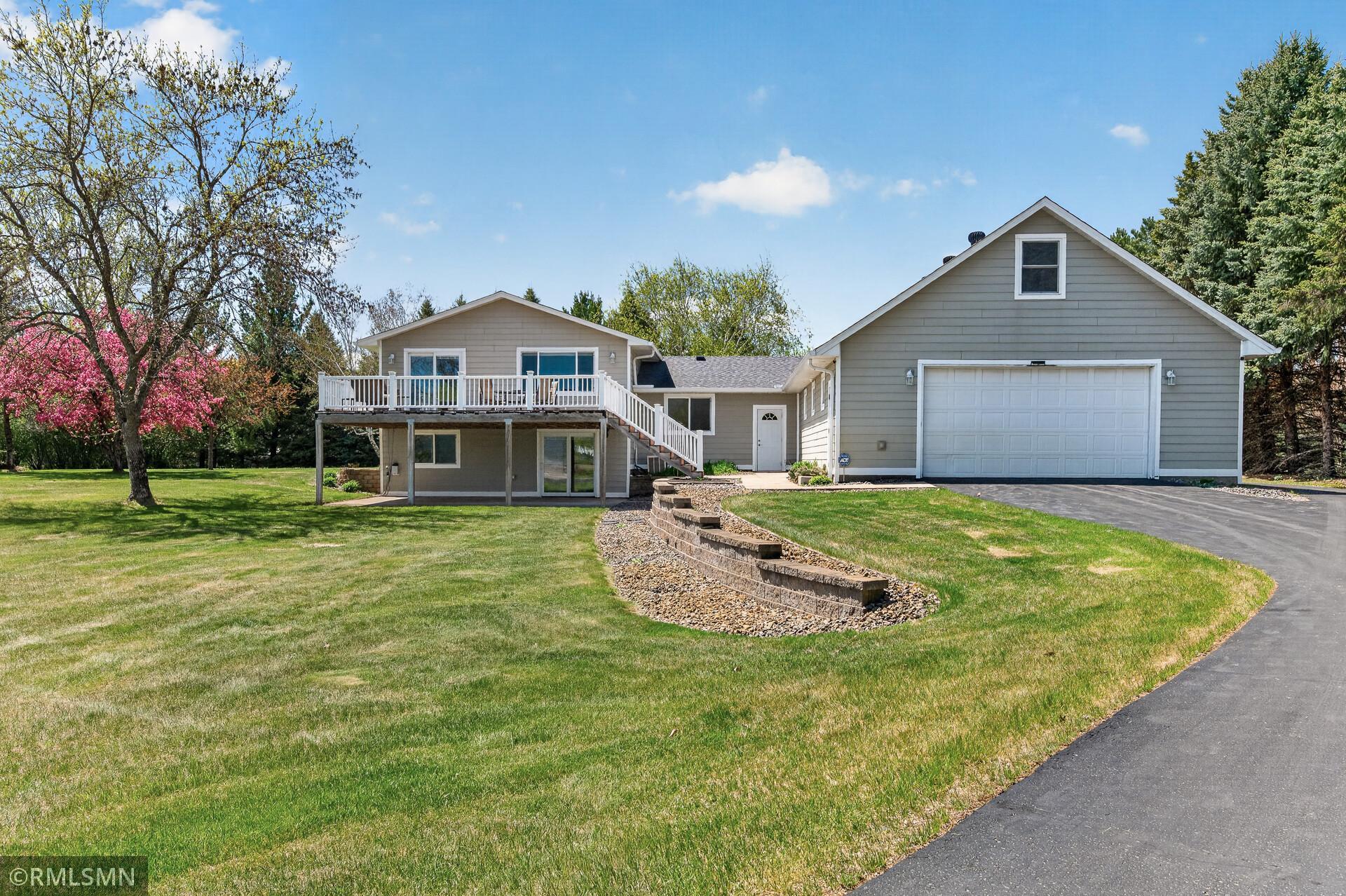 53_14331_Armstrong_blvd53_mls.jpg