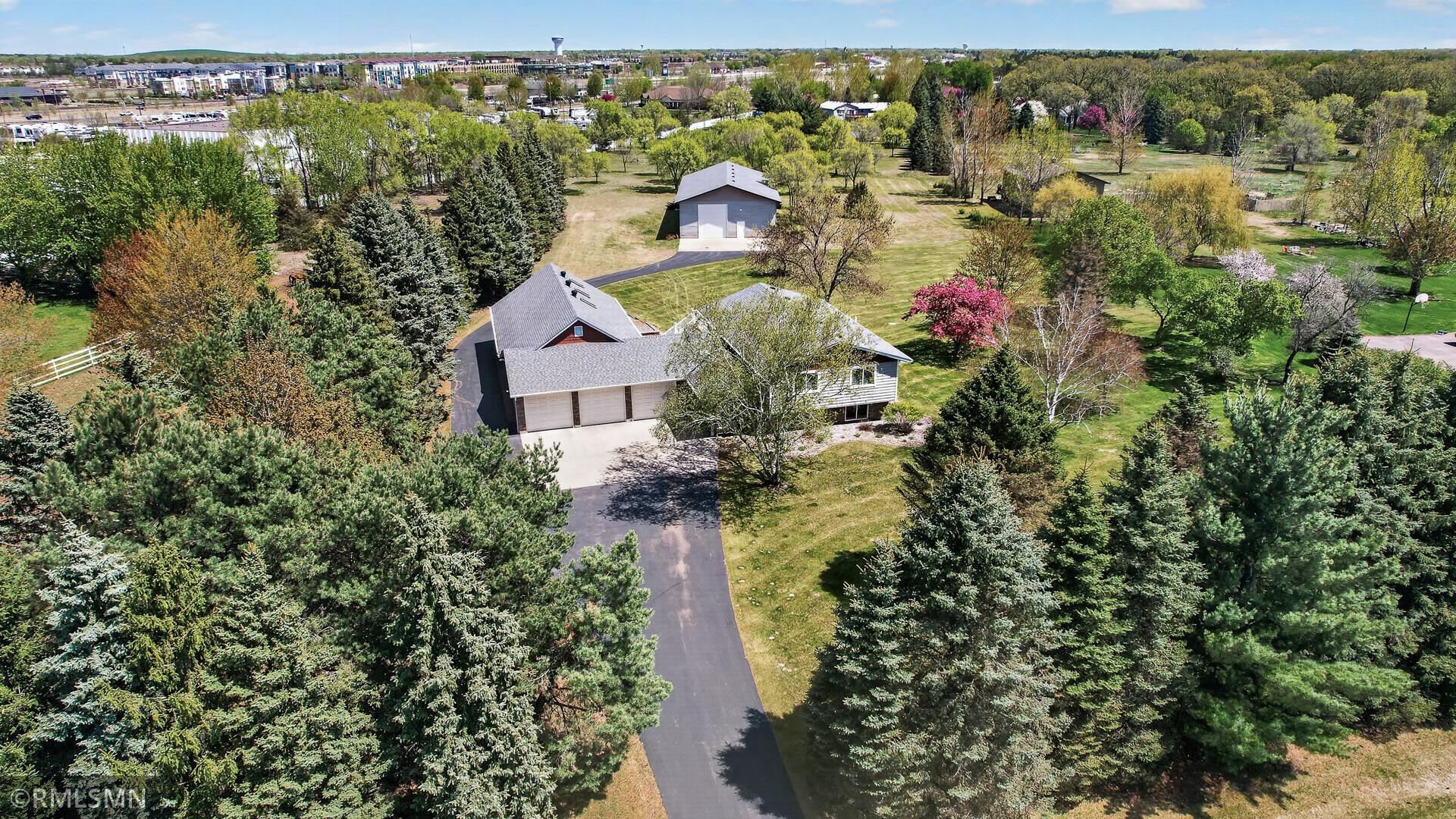 56_14331_Armstrong_blvd56_mls.jpg