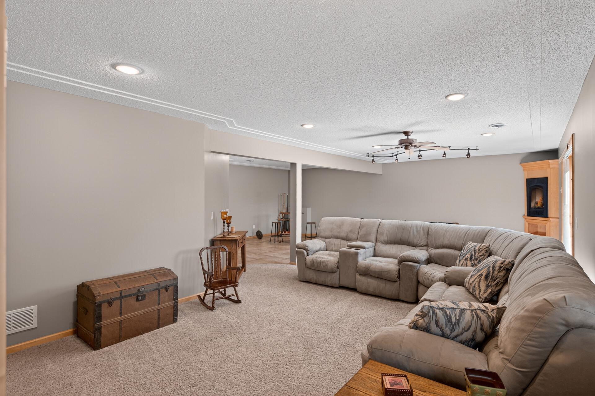 Family Room 3.jpg