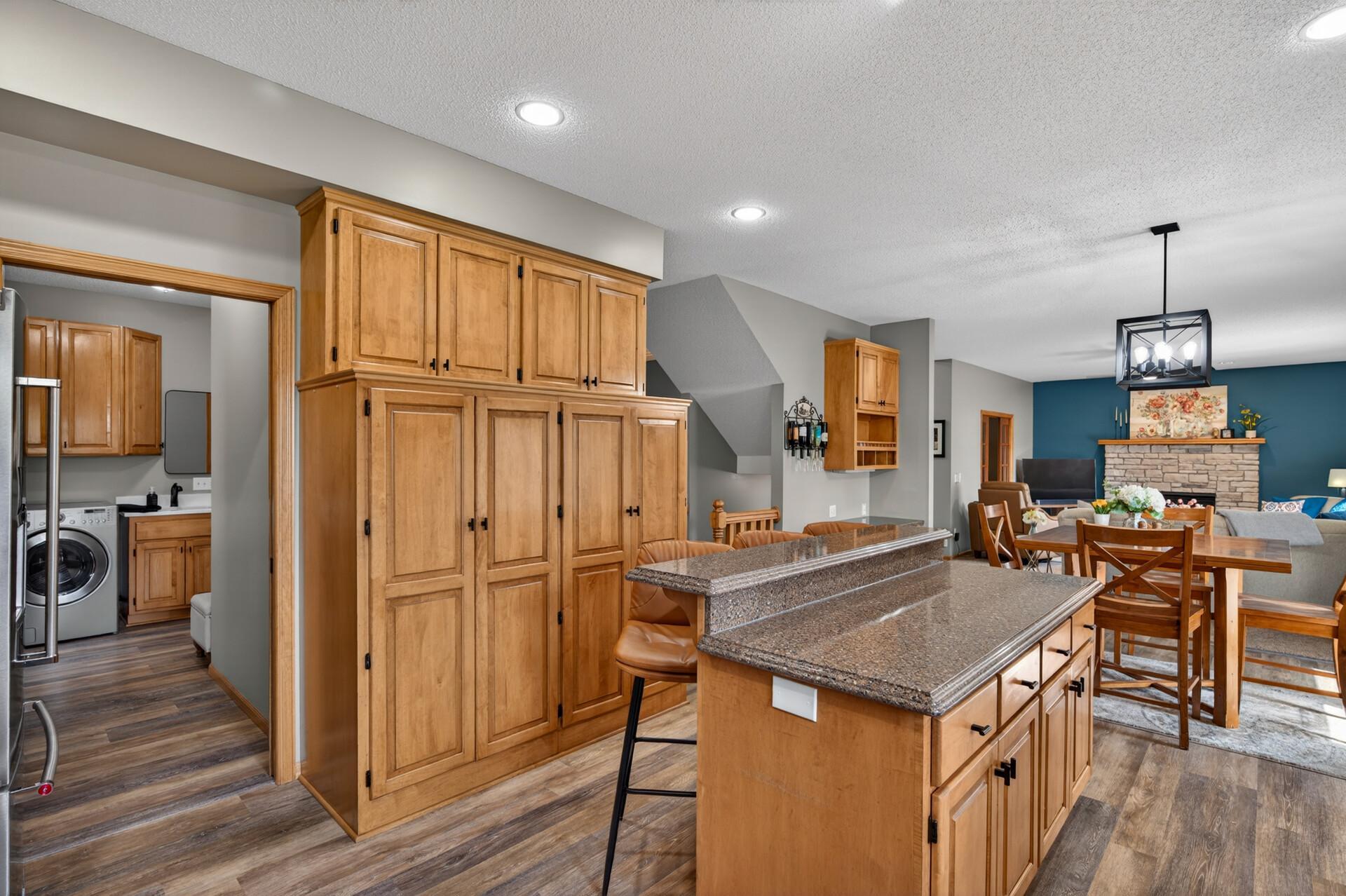 Kitchen 2.jpg