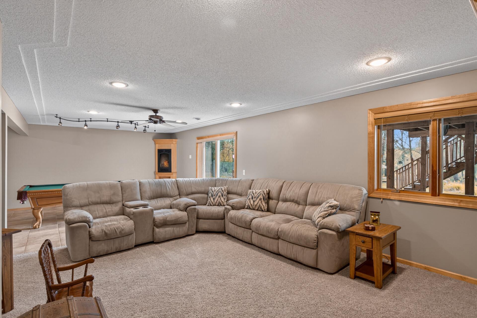 Family Room 4.jpg