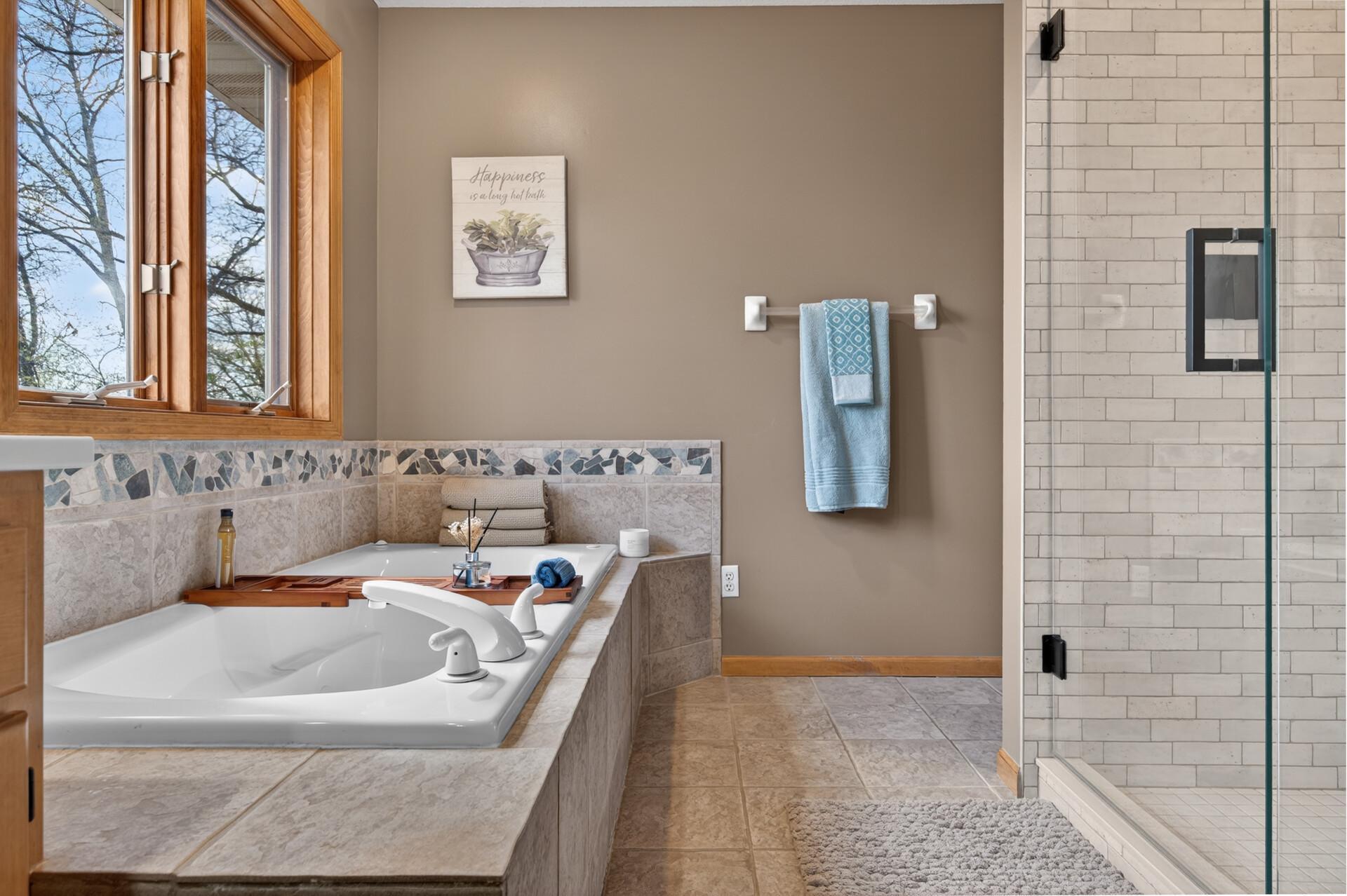 Primary Bath 2.jpg