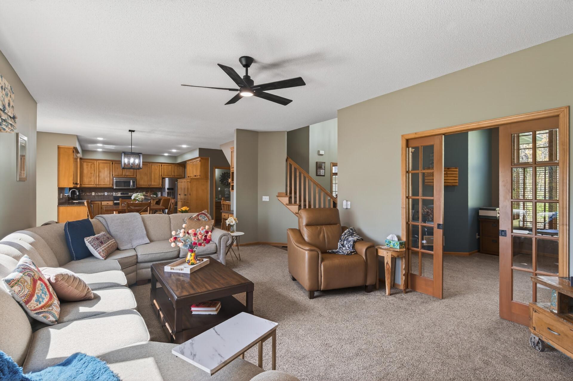 Living room 4.jpg