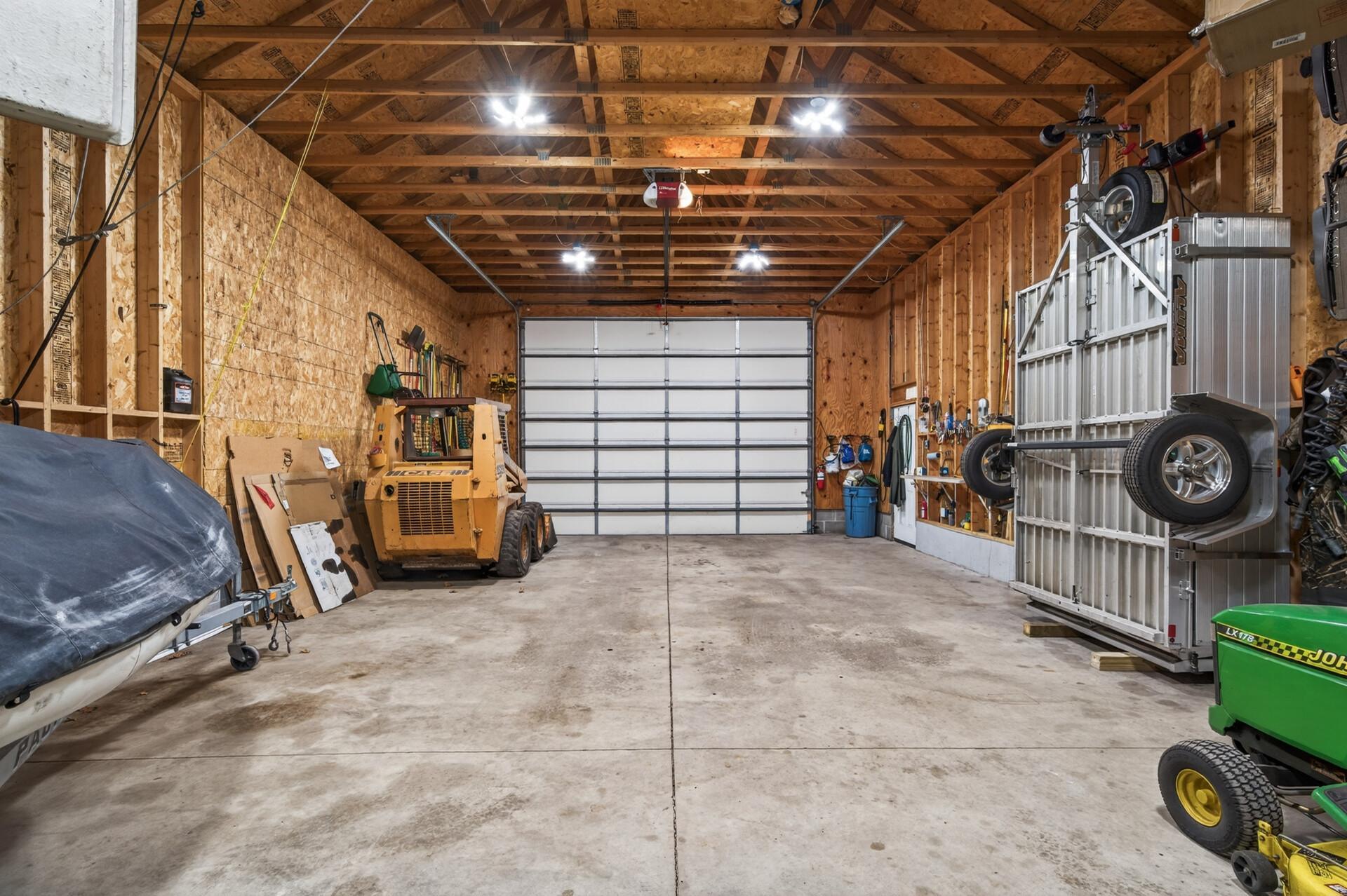Detached garage 4.jpg