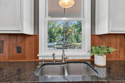 5488 Fairlawn Shores Trail SE, Prior Lake, MN 55372