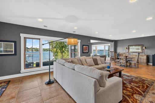5488 Fairlawn Shores Trail SE, Prior Lake, MN 55372