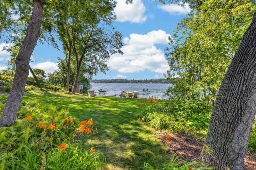 5488 Fairlawn Shores Trail SE, Prior Lake, MN 55372
