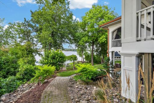 5488 Fairlawn Shores Trail SE, Prior Lake, MN 55372