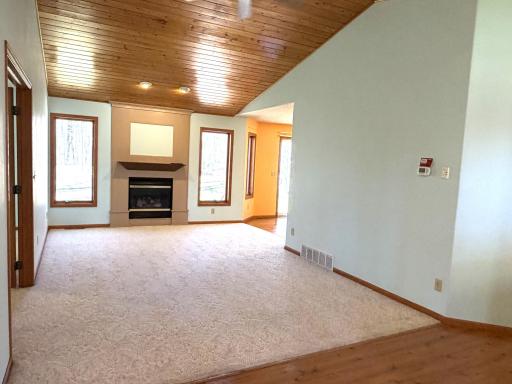 18400 Shorewood Court NW, Bemidji, MN 56601