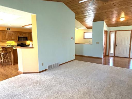 18400 Shorewood Court NW, Bemidji, MN 56601