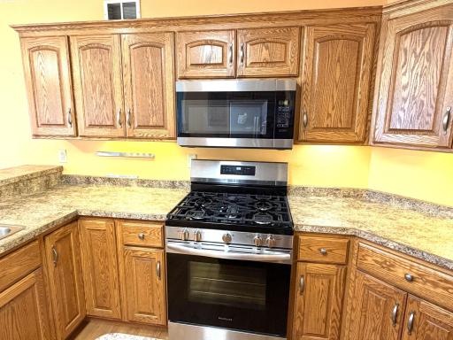 18400 Shorewood Court NW, Bemidji, MN 56601