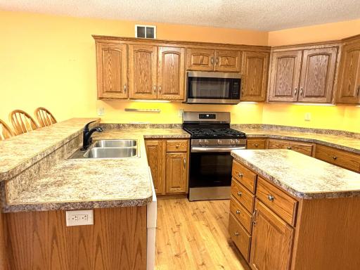 18400 Shorewood Court NW, Bemidji, MN 56601