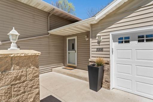 5916 Galaxy Road, Saint Cloud, MN 56301