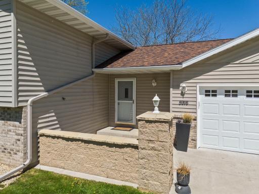 5916 Galaxy Road, Saint Cloud, MN 56301