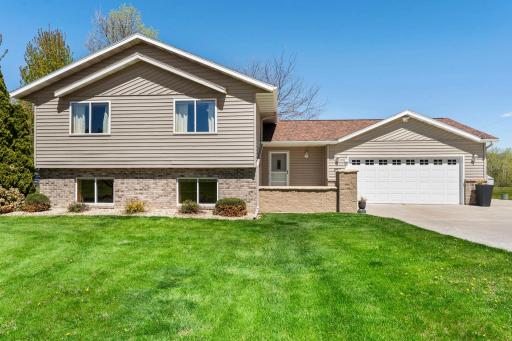 5916 Galaxy Road, Saint Cloud, MN 56301