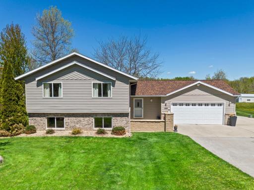 5916 Galaxy Road, Saint Cloud, MN 56301