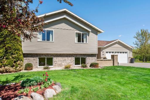 5916 Galaxy Road, Saint Cloud, MN 56301