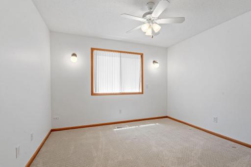 11792 Xenia Street NW, Coon Rapids, MN 55433