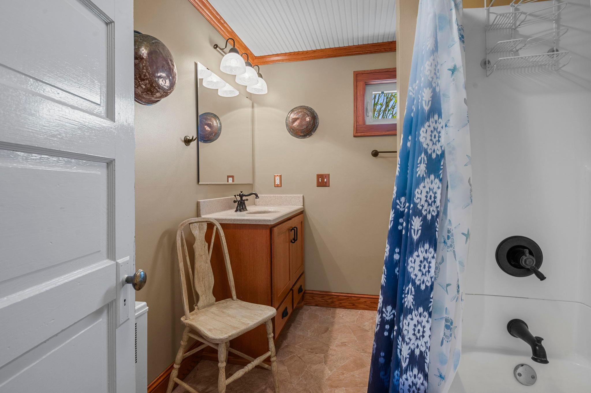 66-web-or-mls-8711 County Rd 7 NW-249.jpg