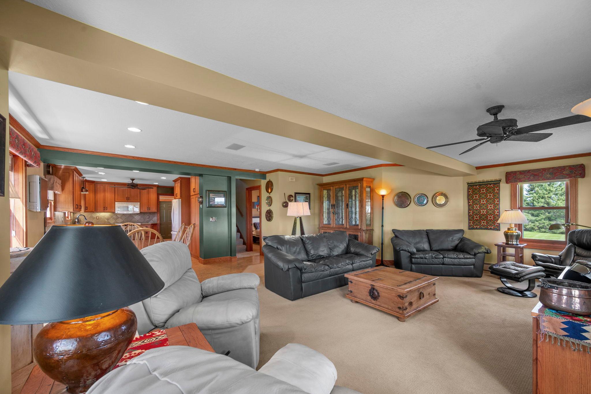 34-web-or-mls-8711 County Rd 7 NW-174.jpg