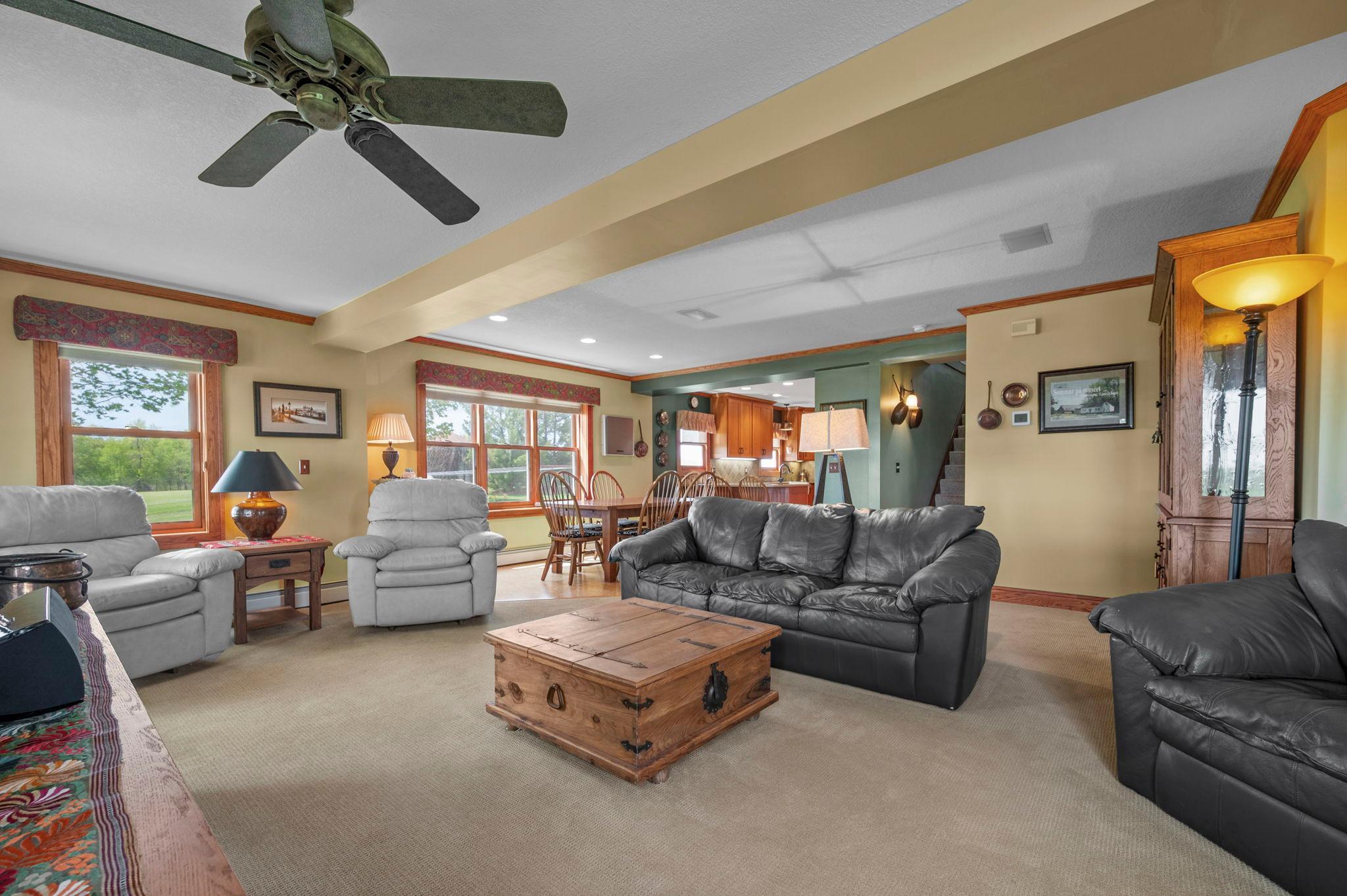 32-web-or-mls-8711 County Rd 7 NW-164.jpg