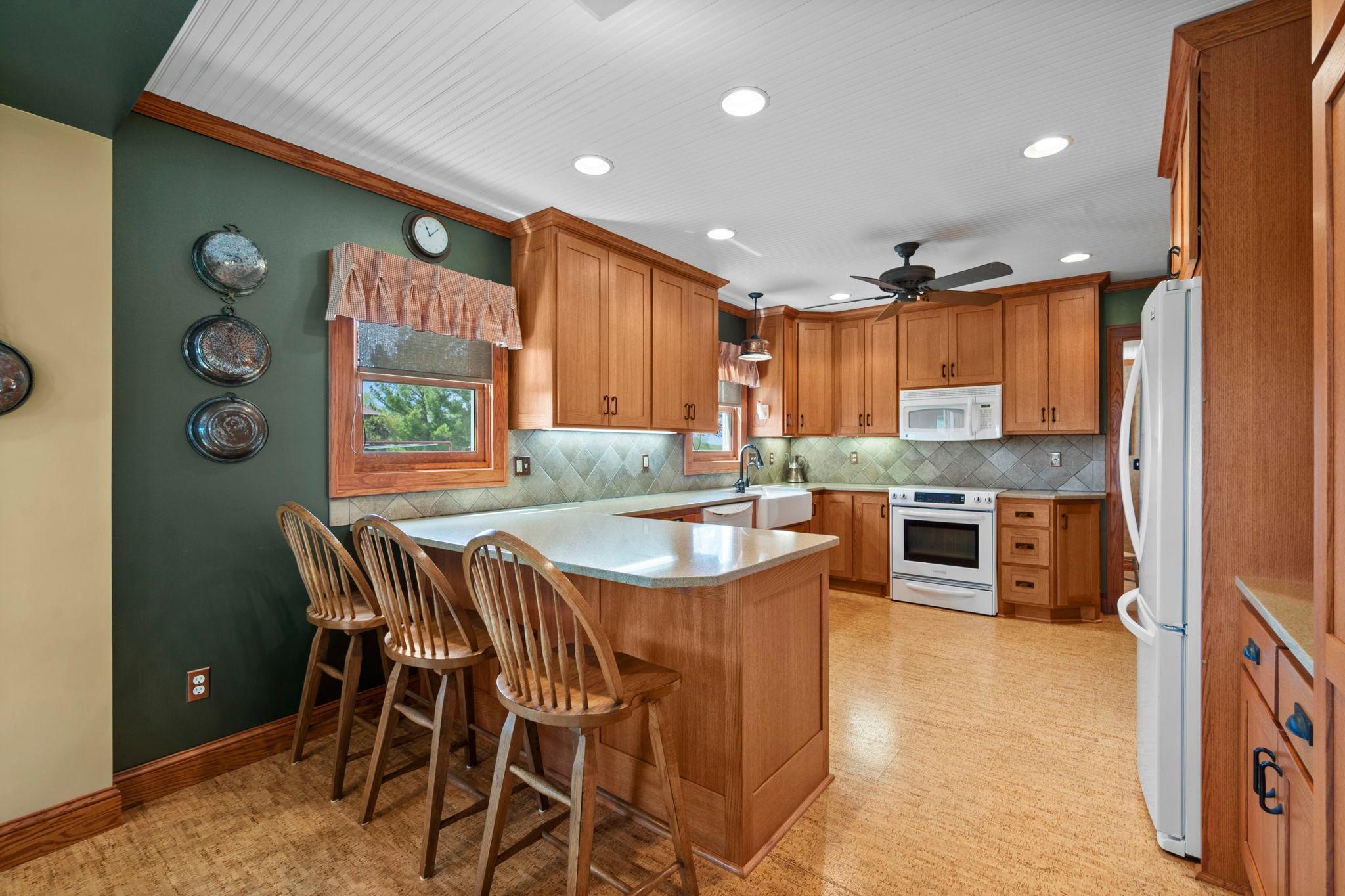 41-web-or-mls-8711 County Rd 7 NW-124.jpg