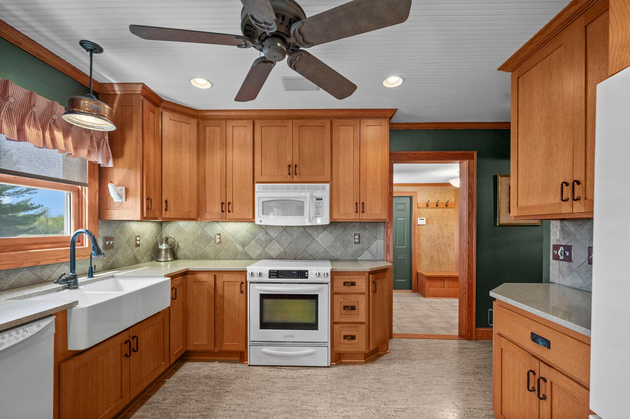 45-web-or-mls-8711 County Rd 7 NW-91.jpg
