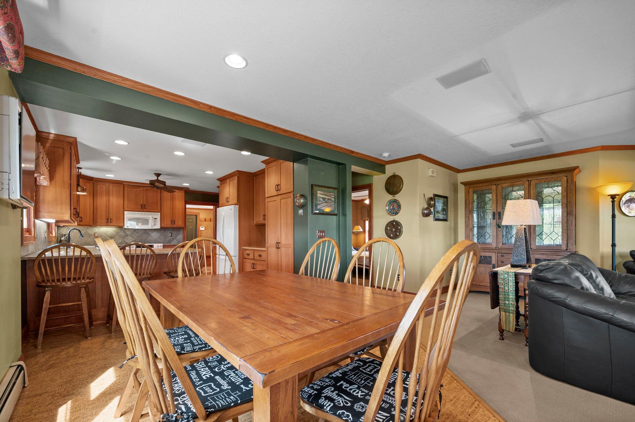 40-web-or-mls-8711 County Rd 7 NW-139.jpg