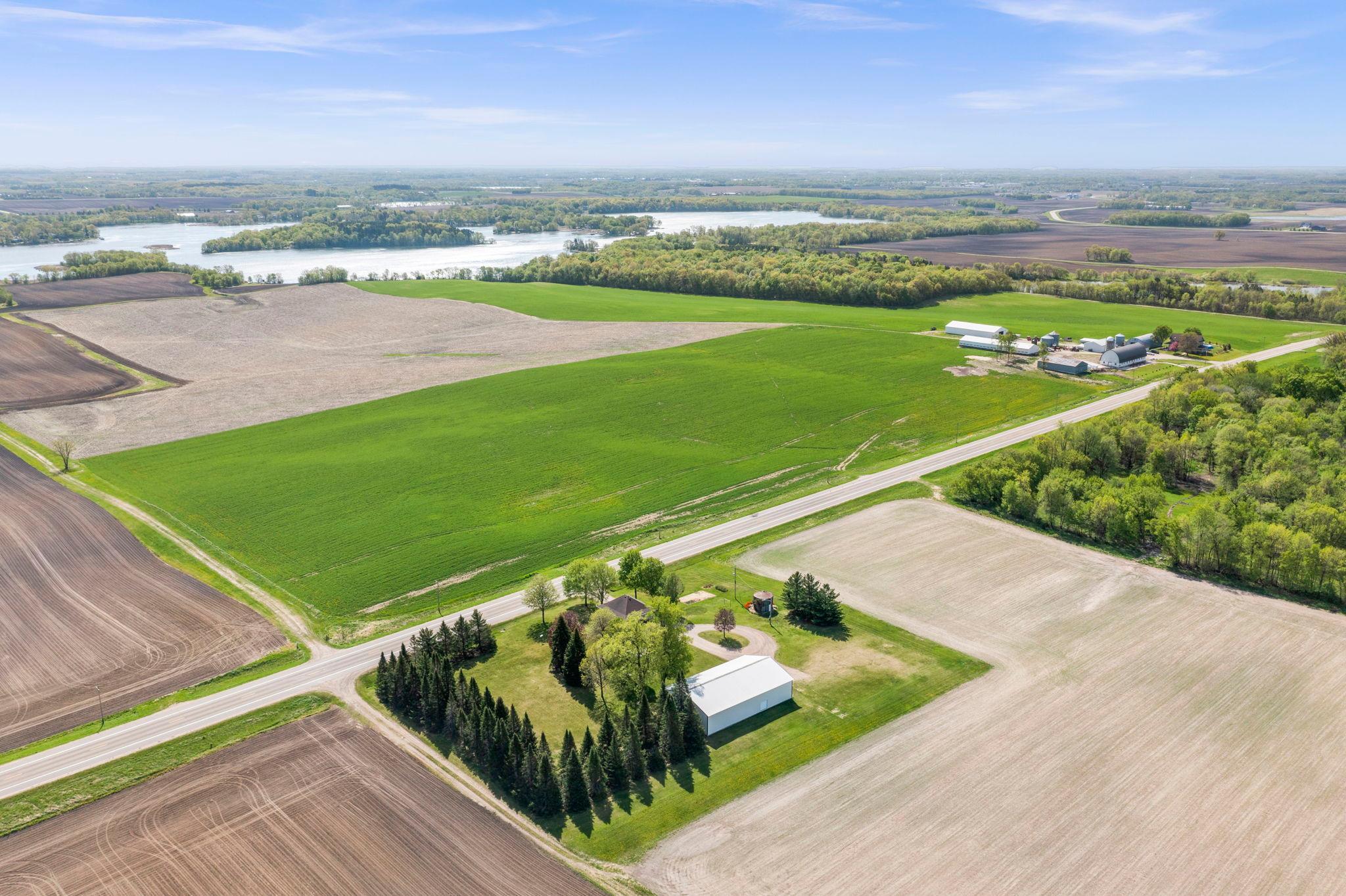 102-web-or-mls-8711 County Rd 7 NW-349.jpg