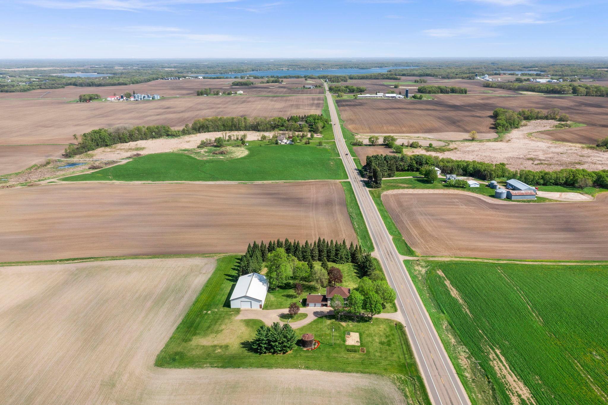 99-web-or-mls-8711 County Rd 7 NW-335.jpg