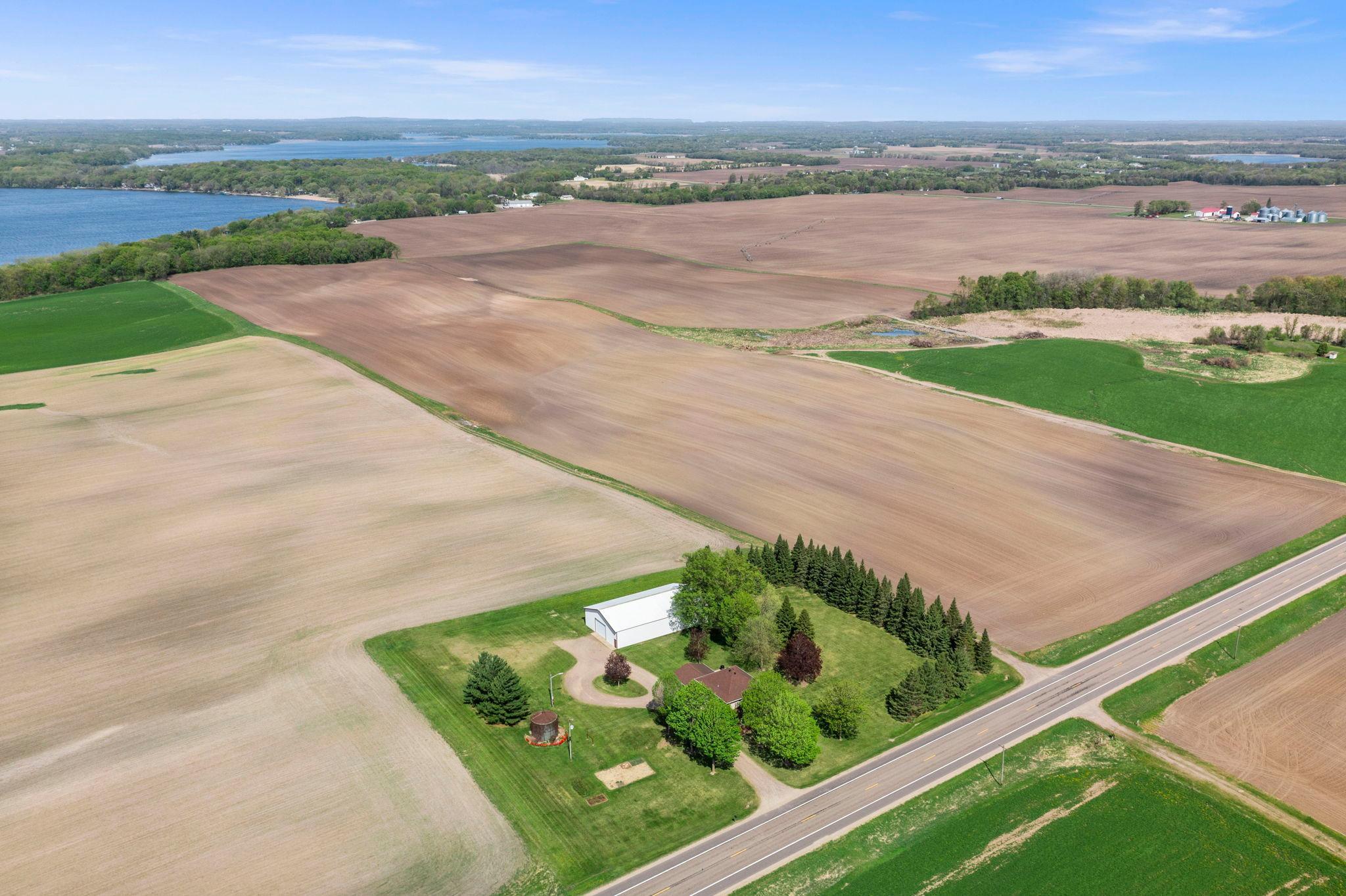 3-web-or-mls-8711 County Rd 7 NW-332.jpg