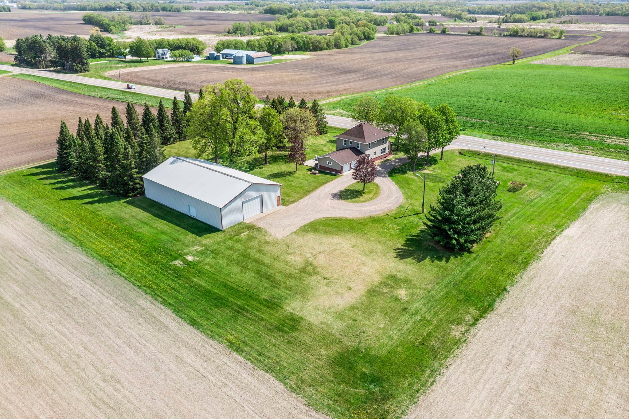 12-web-or-mls-8711 County Rd 7 NW-388.jpg
