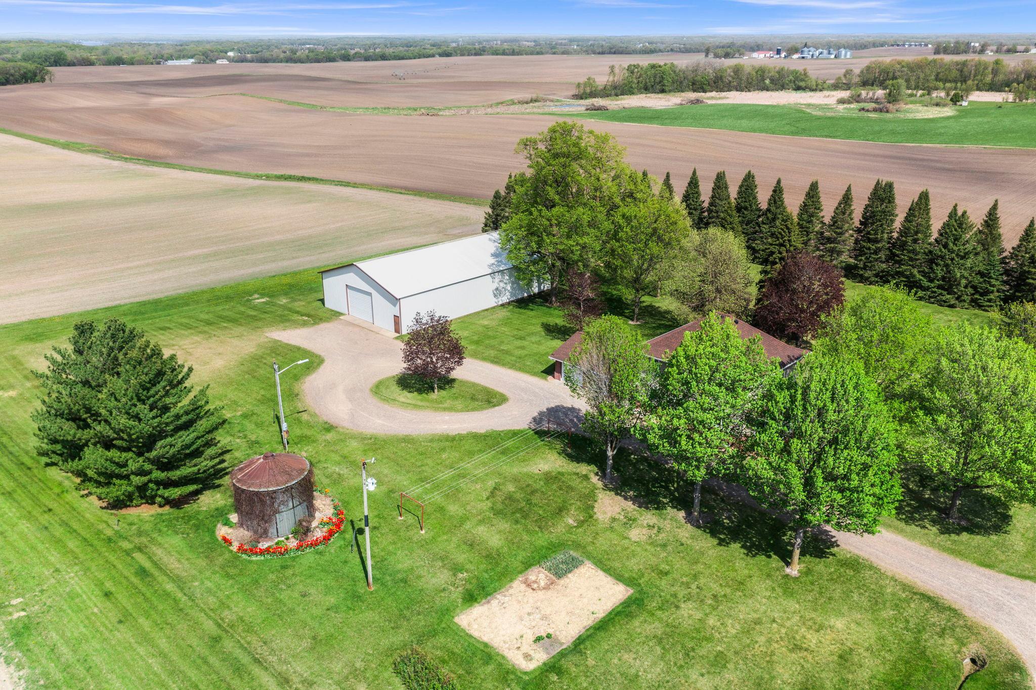 94-web-or-mls-8711 County Rd 7 NW-430.jpg