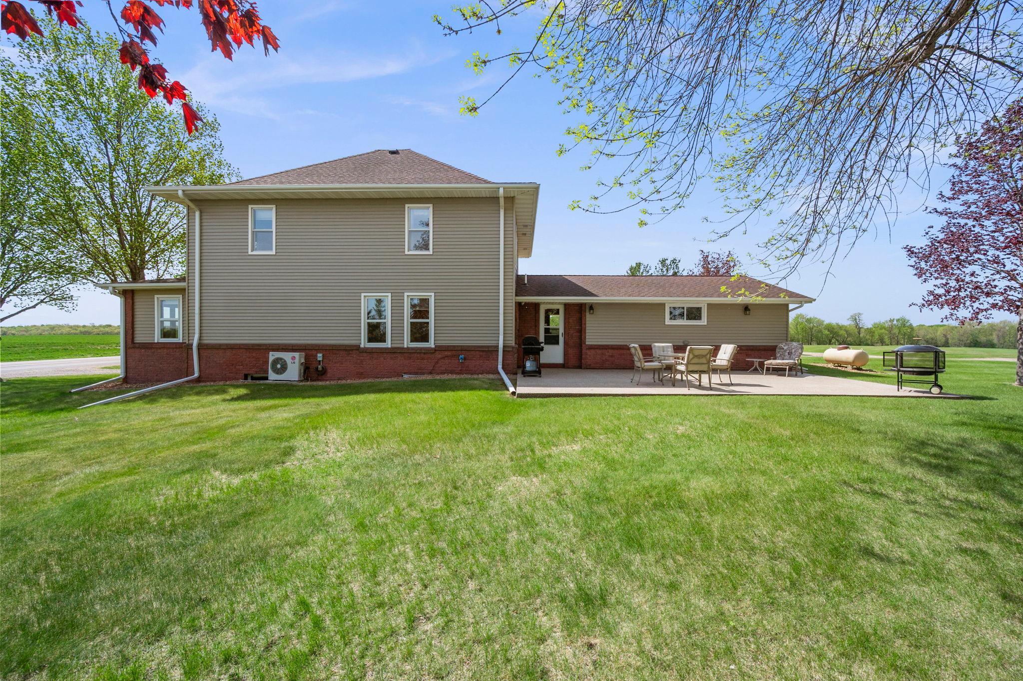 73-web-or-mls-8711 County Rd 7 NW-49.jpg