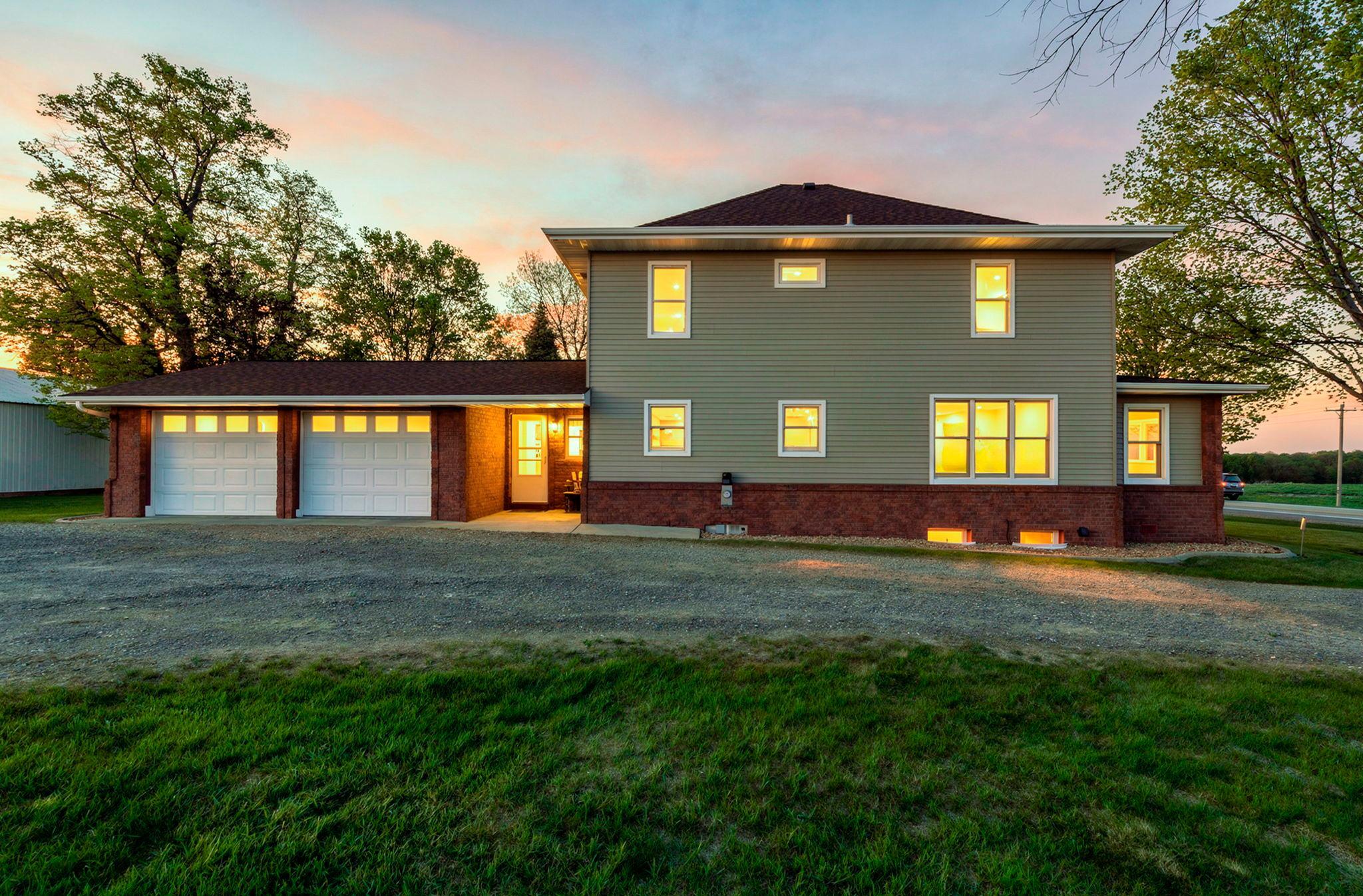 1-web-or-mls-8711 County Rd 7 NW-34 copy.jpg