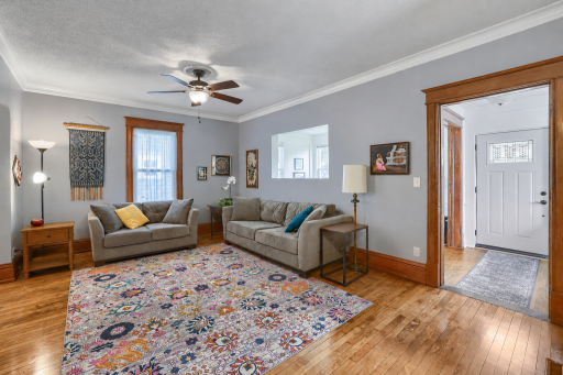 1017 18 1/2 Avenue NE, Minneapolis, MN 55418