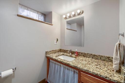 1017 18 1/2 Avenue NE, Minneapolis, MN 55418