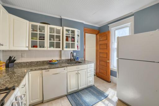 1017 18 1/2 Avenue NE, Minneapolis, MN 55418