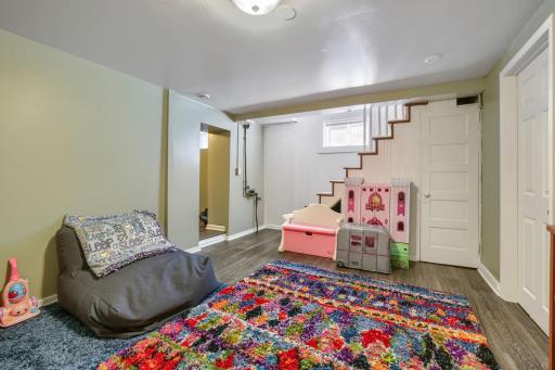 1017 18 1/2 Avenue NE, Minneapolis, MN 55418