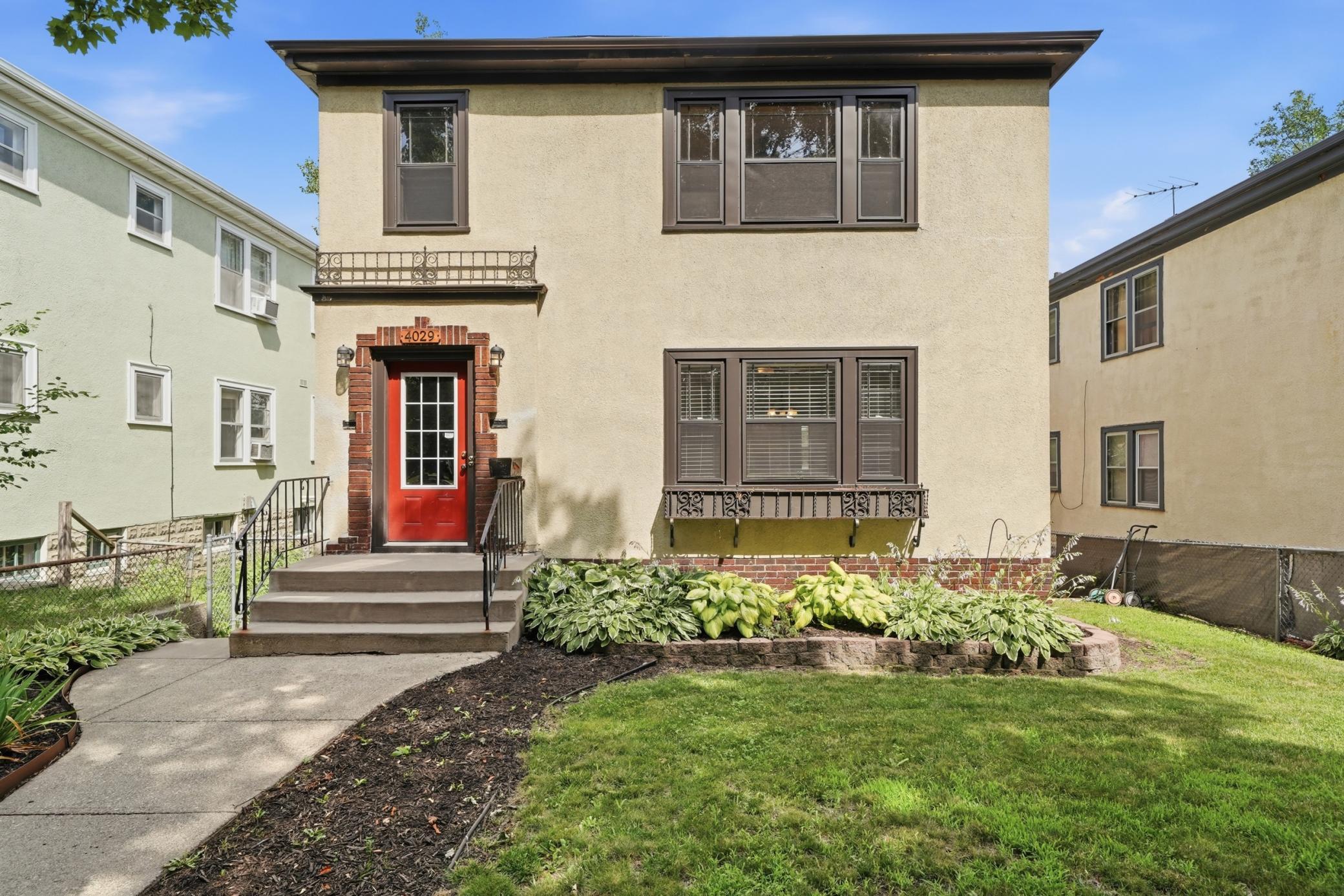 7071378