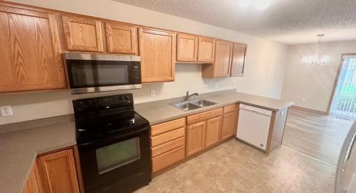 6213 Maclynn Avenue NE, Albertville, MN 55301