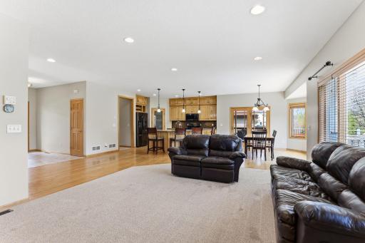 10360 Quail Avenue N, Minneapolis, MN 55443