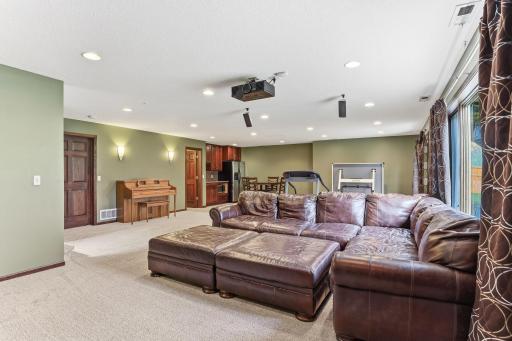 10360 Quail Avenue N, Minneapolis, MN 55443