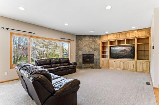 10360 Quail Avenue N, Minneapolis, MN 55443